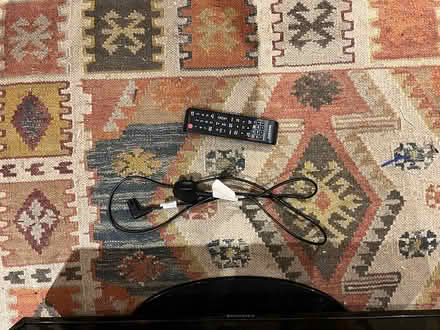 Photo of free Samsung 32” LED TV (Littlemore OX4 4) #4