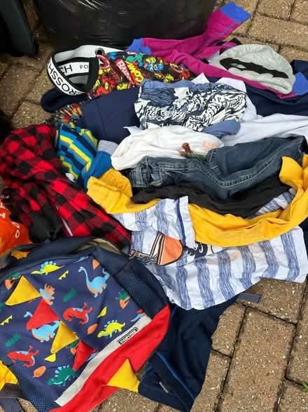 Photo of free Boy clothes 7-9yrs (Coulsdon) #1
