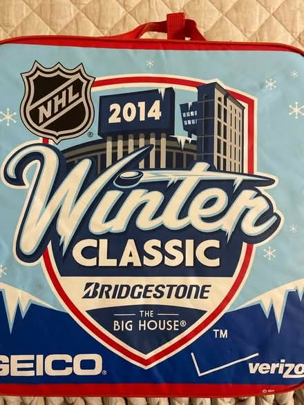 Photo of free 2014 NHL Winter Classic cushion (ITP-Buckhead Margaret Mitchell) #1