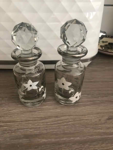 Photo of free 2 miniature glass bottles (UB5) #2