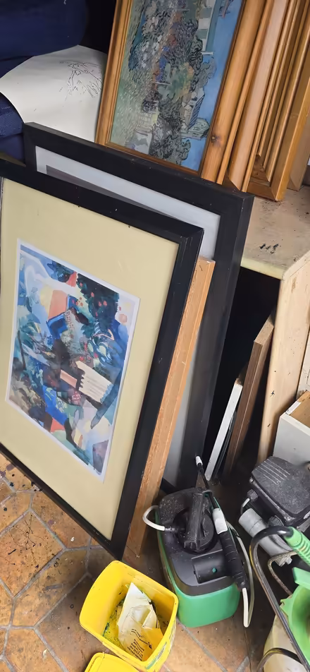 Photo of free picture frame (crumlin) #2