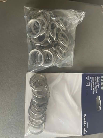Photo of free Curtain rings (PR4) #1