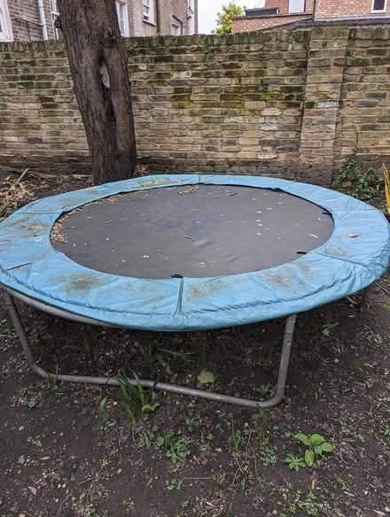 Photo of free trampoline (london NW1 9a*) #1