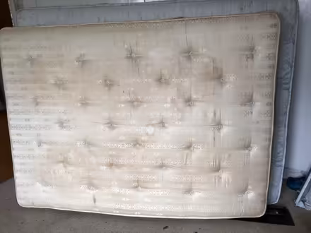 Photo of free Double mattress (Bucknell SY7) #3
