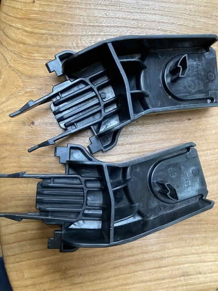 Photo of free Maxi-cosi car seat accessories (CV22) #2