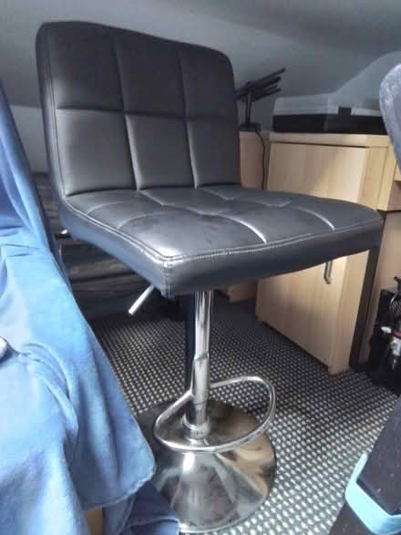 Photo of free Bar stool (Hollingworth via Hyde) #2