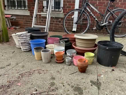 Photo of free Flowerpots (Upper NW) #1