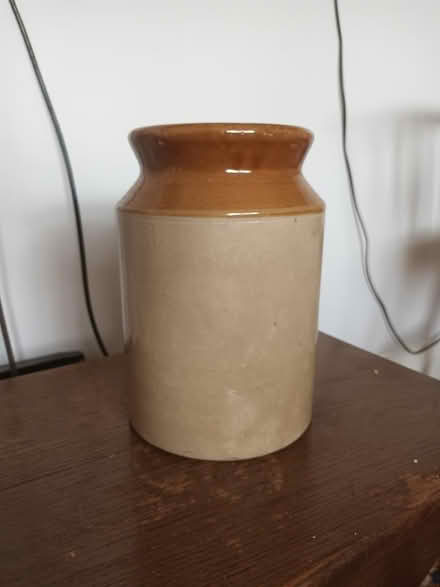 Photo of free Earthenware pot (North Tonbridge TN10) #1
