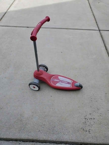 Photo of free Red Flyer Scooter (East Amherst) #1