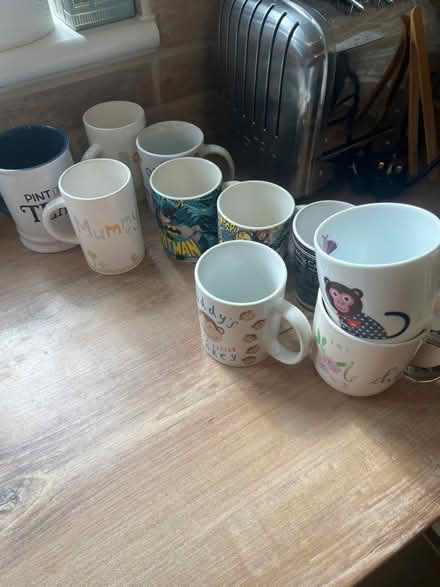 Photo of free Mugs (Wickford SS11) #1