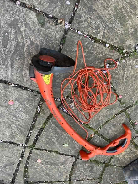 Photo of free Garden strimmer/trimmer (Ladywell SE13) #1