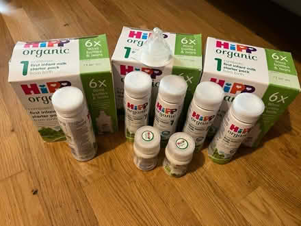 Photo of free HIPP infant milk 1+ swing + Matt (SE11) #2