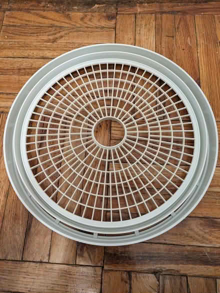 Photo of free Trays for Cosori round dehydrator (E. Midtown) #1