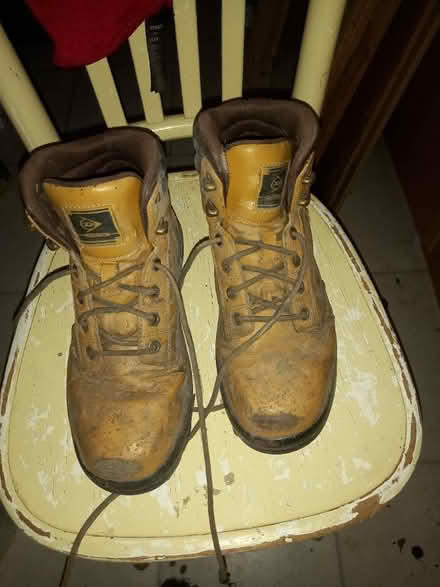 Photo of free Work shoes size 40 (EH8) #1