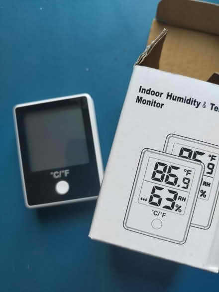 Photo of free One temperature monitor (Waterlooville PO7) #1