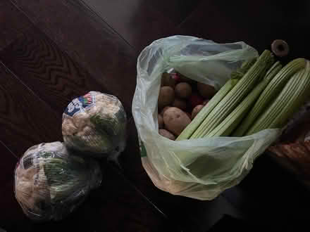 Photo of free One big box of vegetables (94022) #2