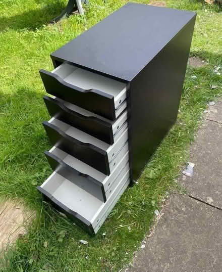 Photo of free Metal drawers (Wisley GU23) #4