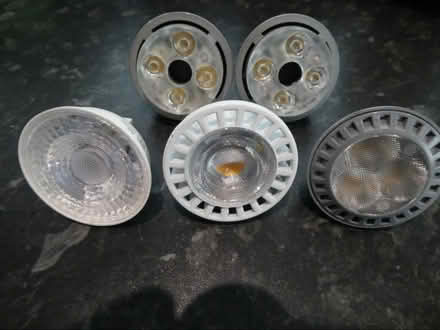 Photo of free MR16/GU5.3 warm white LED bulbs (Grange CH48) #3