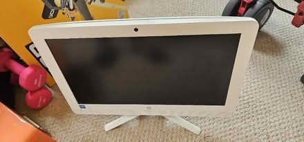 Photo of free hp monitor (GU22) #1