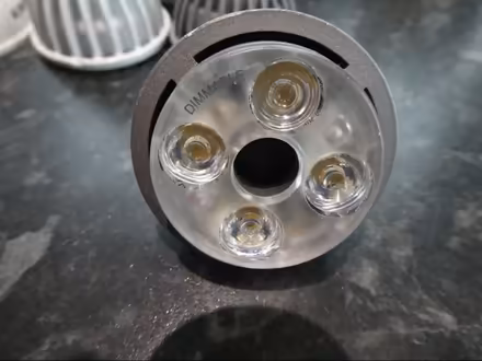 Photo of free MR16/GU5.3 warm white LED bulbs (Grange CH48) #4