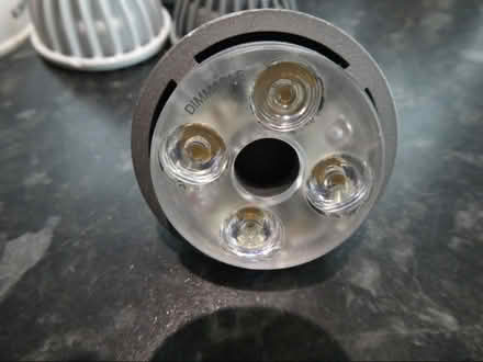 Photo of free MR16/GU5.3 warm white LED bulbs (Grange CH48) #4