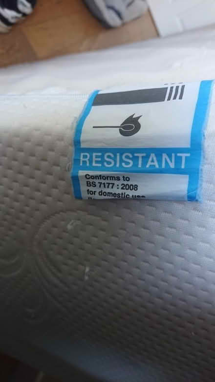 Photo of free Double size foam mattress 190x135x30cm, clean condition (Upper Wolvercote OX2) #2