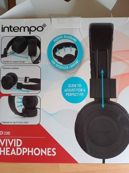 Photo of free Compact, foldable headphones (Pitreavie Castle, KY11) #2