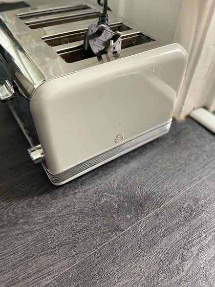 Photo of free Toaster (Nottingham NG11) #2