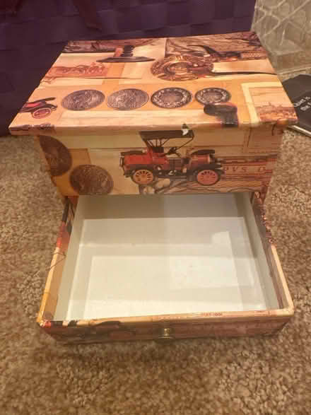 Photo of free Small box w drawer (Teaneck) #3