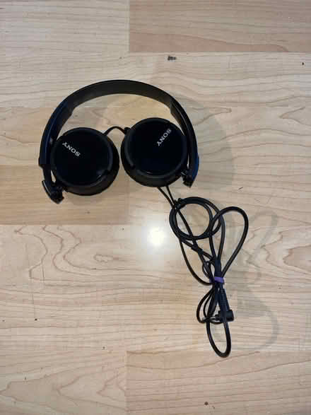 Photo of free Sony Headphones (Leyton E10) #1