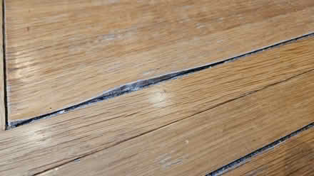 Photo of free Extending dining table (Buggs Bottom RG4) #2