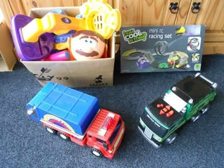 Photo of free Play Doh, Bin Trucks & Mini racing set (IP8) #1