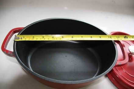 Photo of free Red Oval Cookpot (Brimfield SY8) #3
