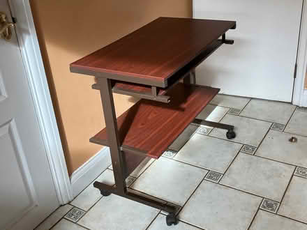 Photo of free Desk on wheels with extendableshelf (New Malden, KT3) #1
