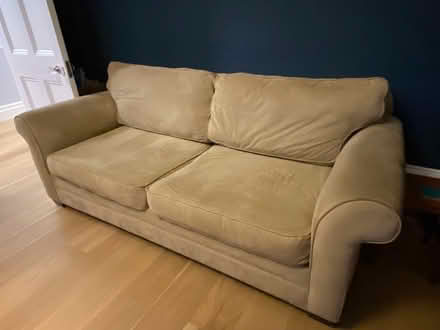 Photo of free sofa (East Dulwich SE22) #3