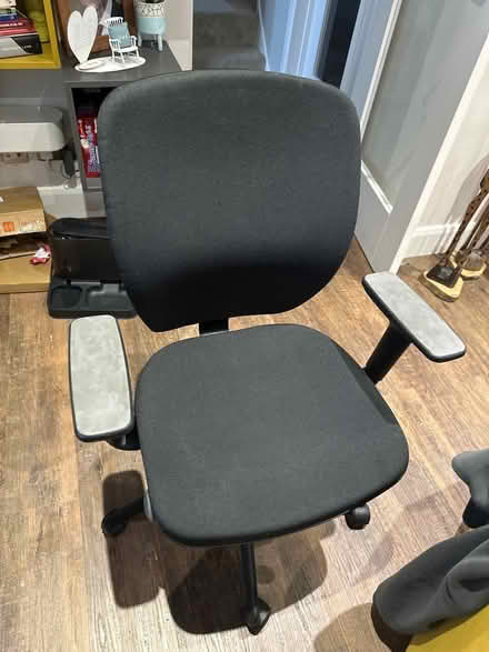 Photo of free Black office chair (EN8) #1