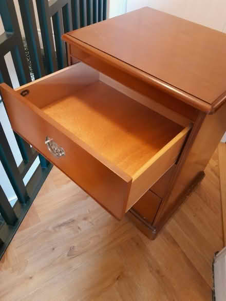 Photo of free Bedside drawers (Carshalton Beeches SM5) #2