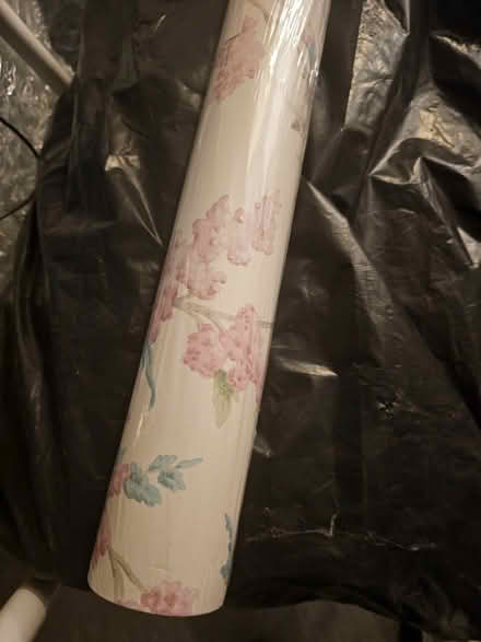 Photo of free 9 rolls of wallpaper (Hilltop AL10) #1