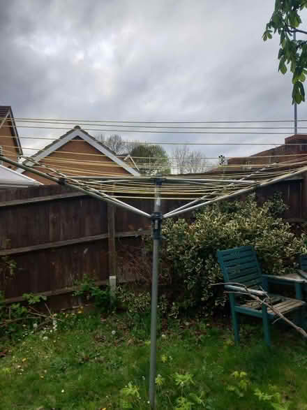 Photo of free Rotary clothes washing line (Kettering NN15) #1