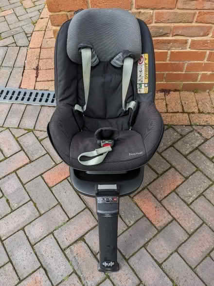 Photo of free Isofix baby car seat (Rowney Green B48) #1