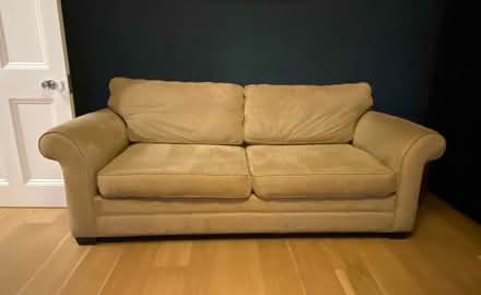 Photo of free sofa (East Dulwich SE22) #1