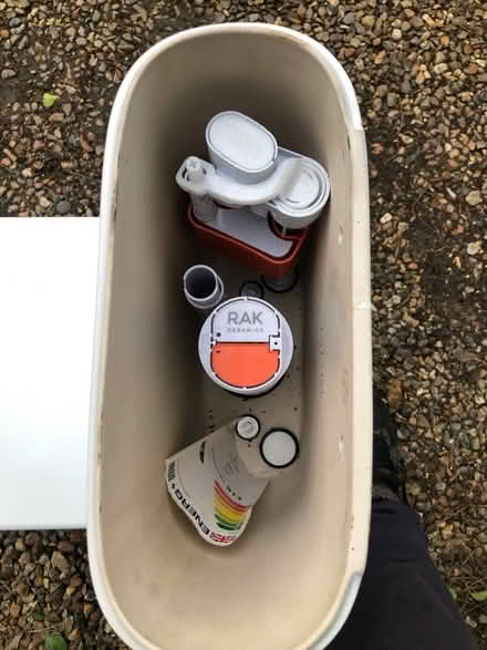 Photo of free Perfect small toilet (Worcester Park KT4) #3