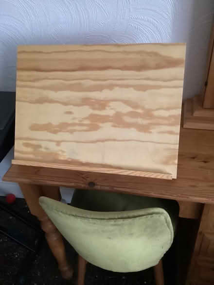 Photo of free Tabletop drawing board. (ME12) #1
