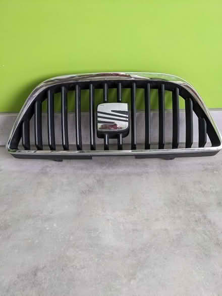 Photo of free Seat (Ibiza?) front grille (Wyton PE28) #1