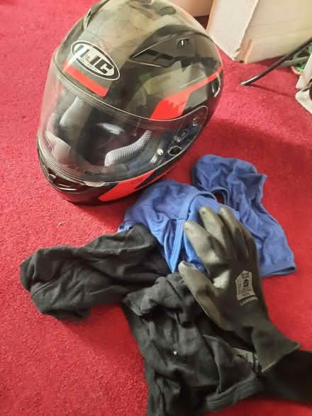 Photo of free Karting helmet, gloves, balaclavas (ME20) #1