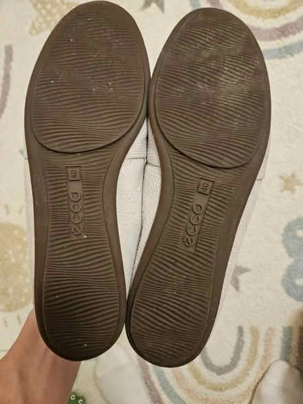 Photo of free Women's Ecco shoes size 40 (NW4) #2