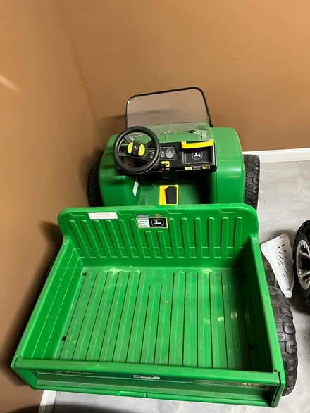 Photo of free john deere (oxford AL) #1