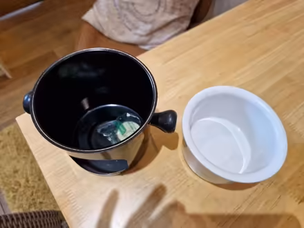 Photo of free Chocolate Fondue pot (KT6 Surbiton) #2