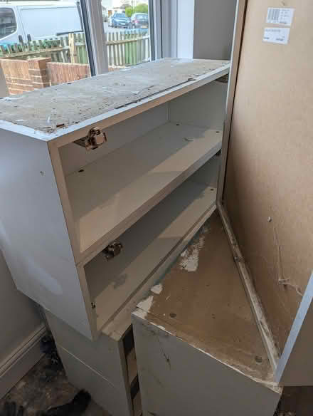 Photo of free Wall units. Dirty but still useful (SO15 Southampton) #2