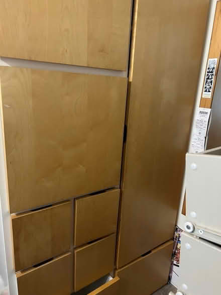 Photo of free Wardrobe (Boulton DE24) #1